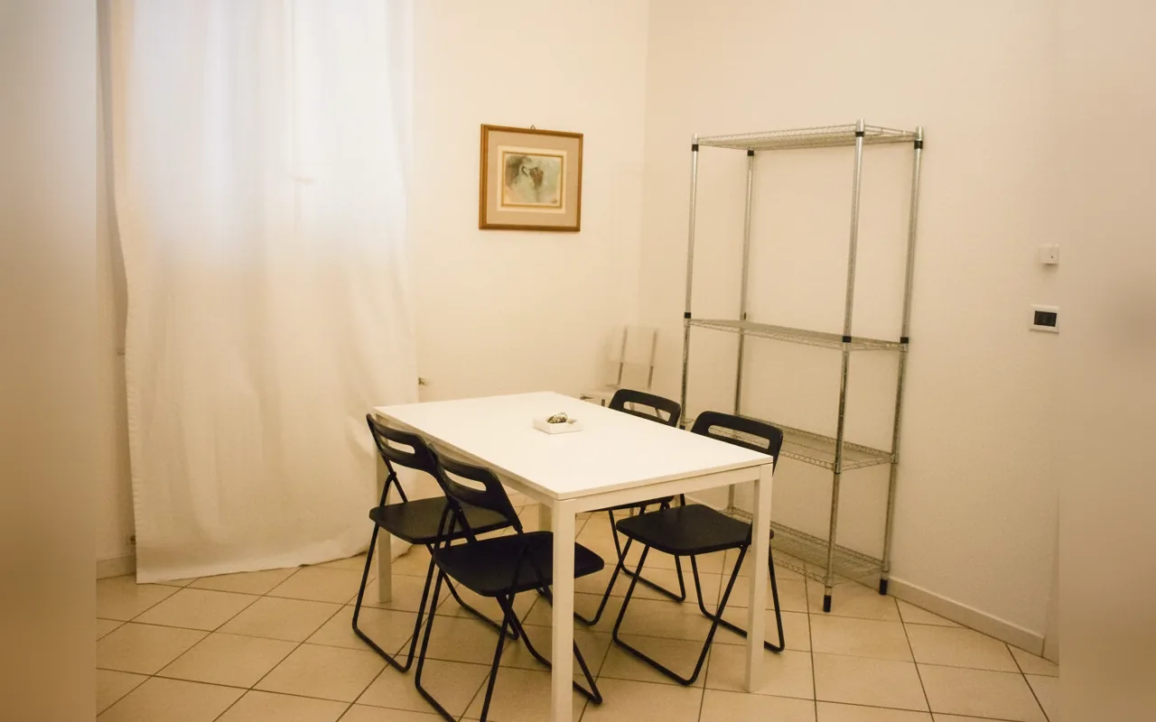 Camera con bagno privato — Appartamenti Serlio 24, Bologna (Emilia-Romagna) (foto 76)