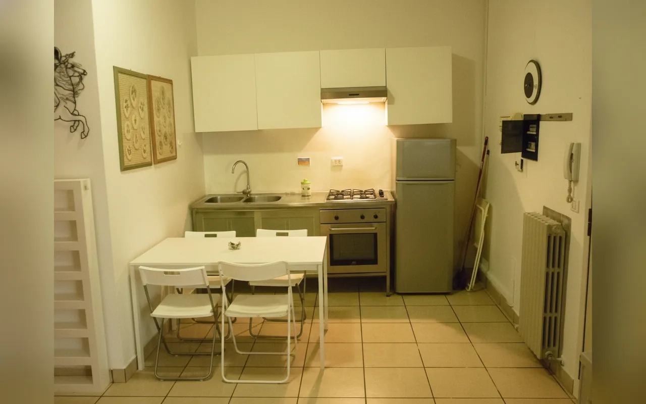 Camera con bagno privato — Appartamenti Serlio 24, Bologna (Emilia-Romagna) (foto 85)